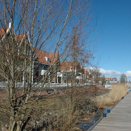 Beautiful Houseboat In The Harbour Of Volendam Near Centre Hotel Bagian luar foto